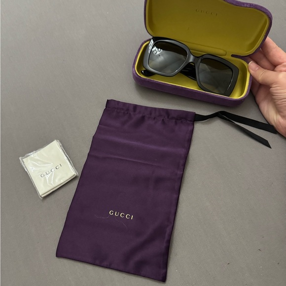 Gucci sunglasses